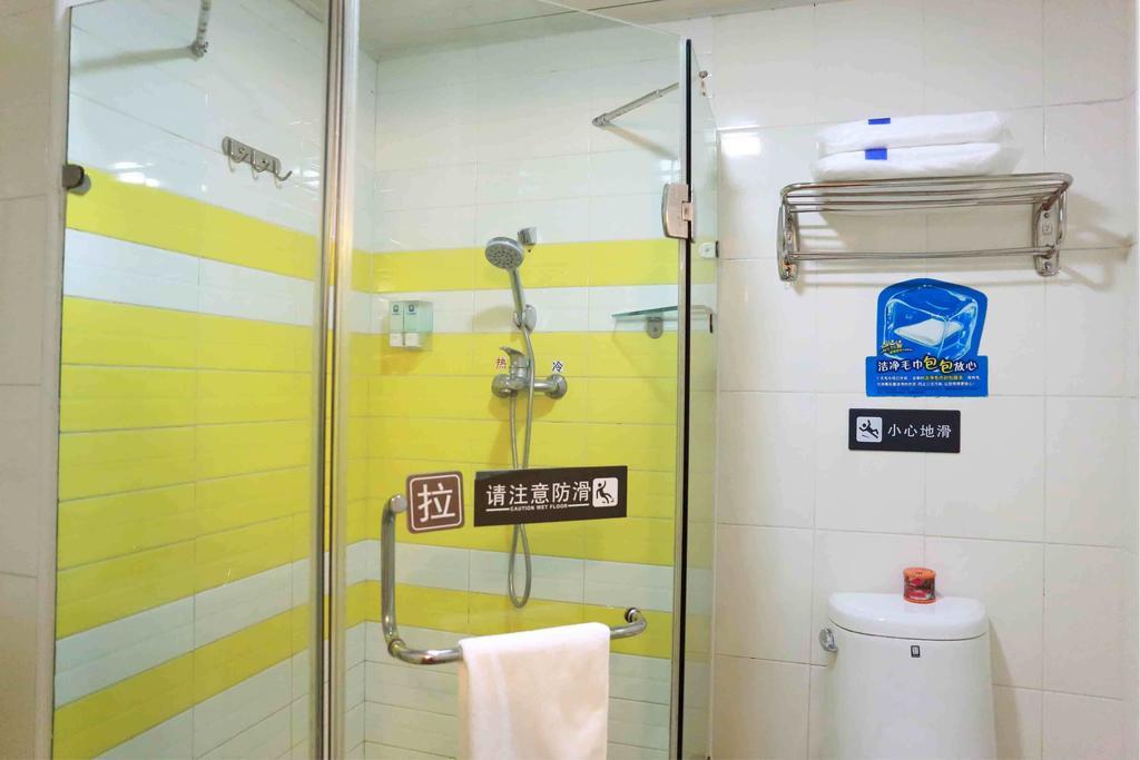 7Days Inn Foshan Zumiao Baihua Plaza Ruang foto
