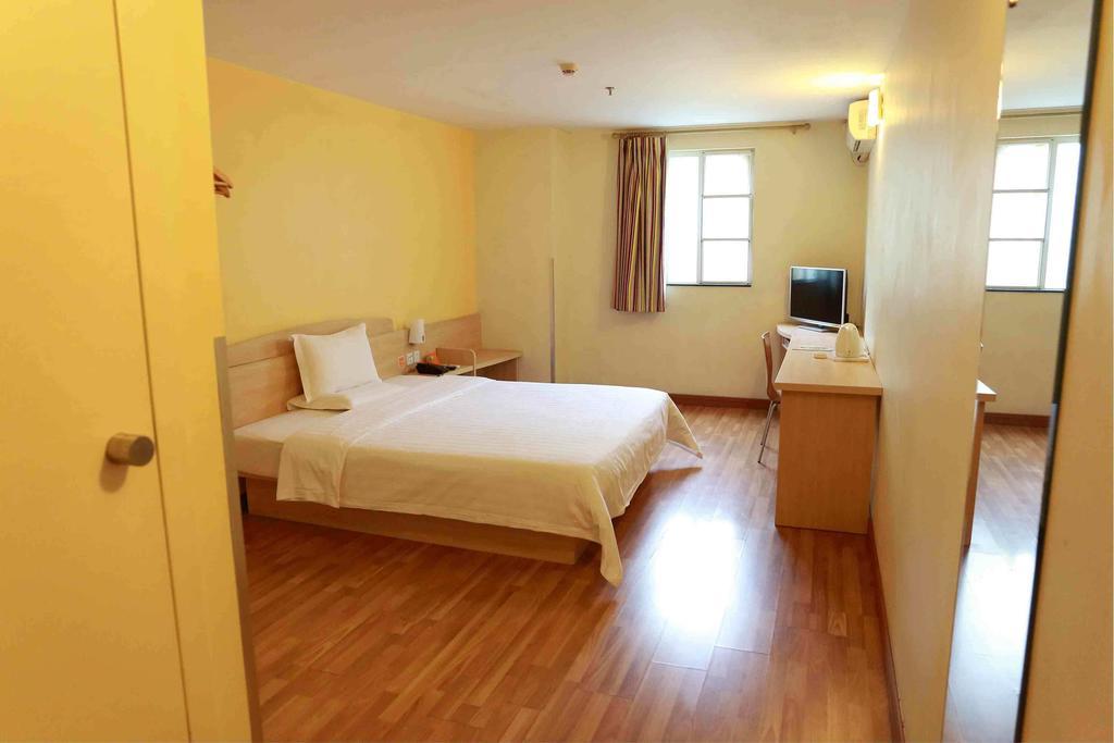 7Days Inn Foshan Zumiao Baihua Plaza Ruang foto