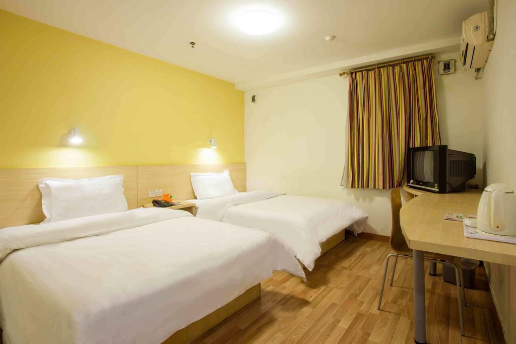7Days Inn Foshan Zumiao Baihua Plaza Ruang foto