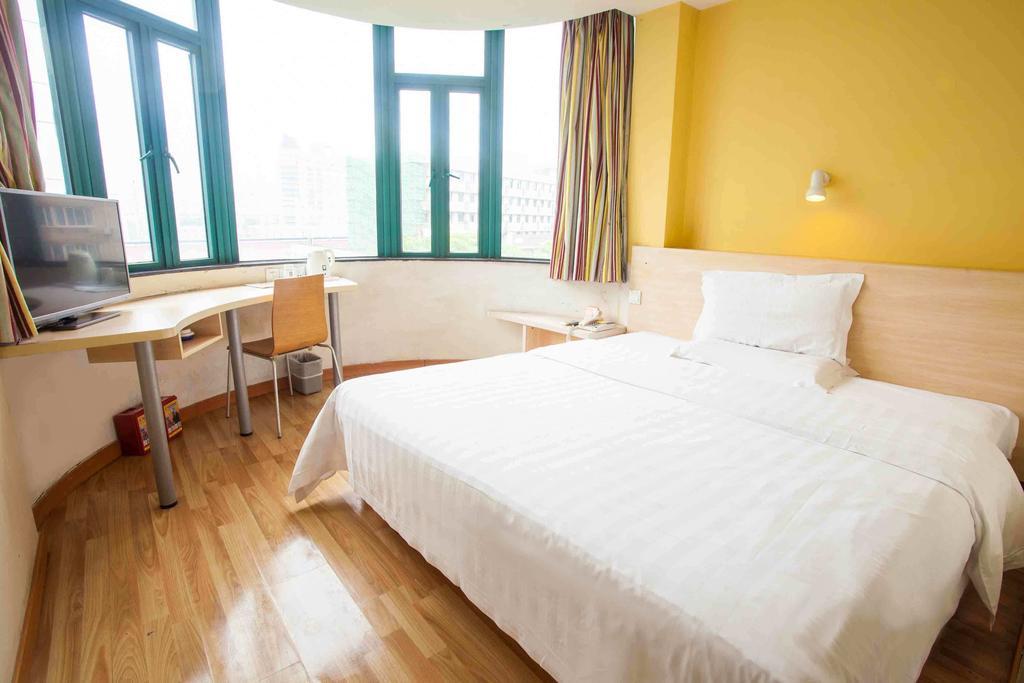 7Days Inn Foshan Zumiao Baihua Plaza Ruang foto