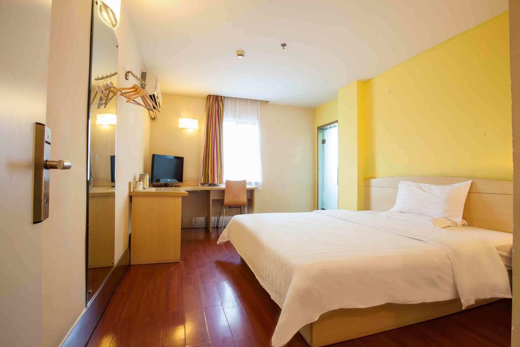 7Days Inn Foshan Zumiao Baihua Plaza Bagian luar foto