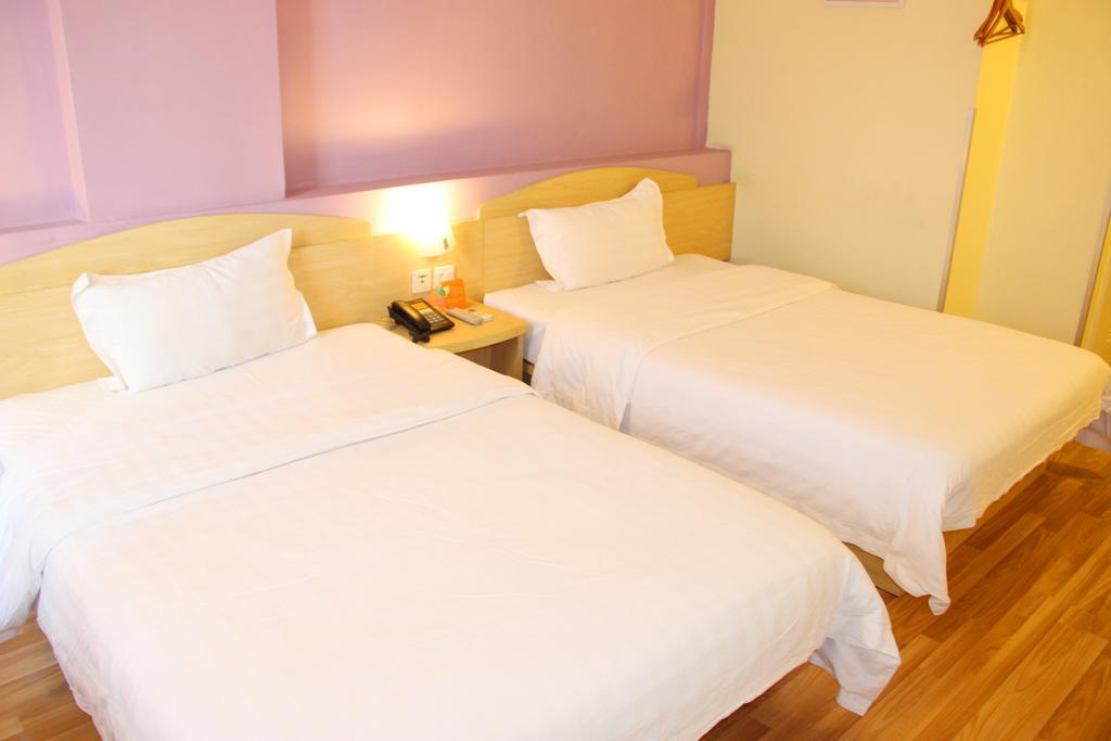 7Days Inn Foshan Zumiao Baihua Plaza Ruang foto
