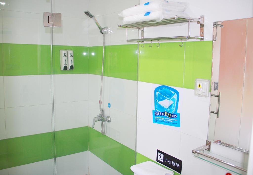 7Days Inn Foshan Zumiao Baihua Plaza Ruang foto