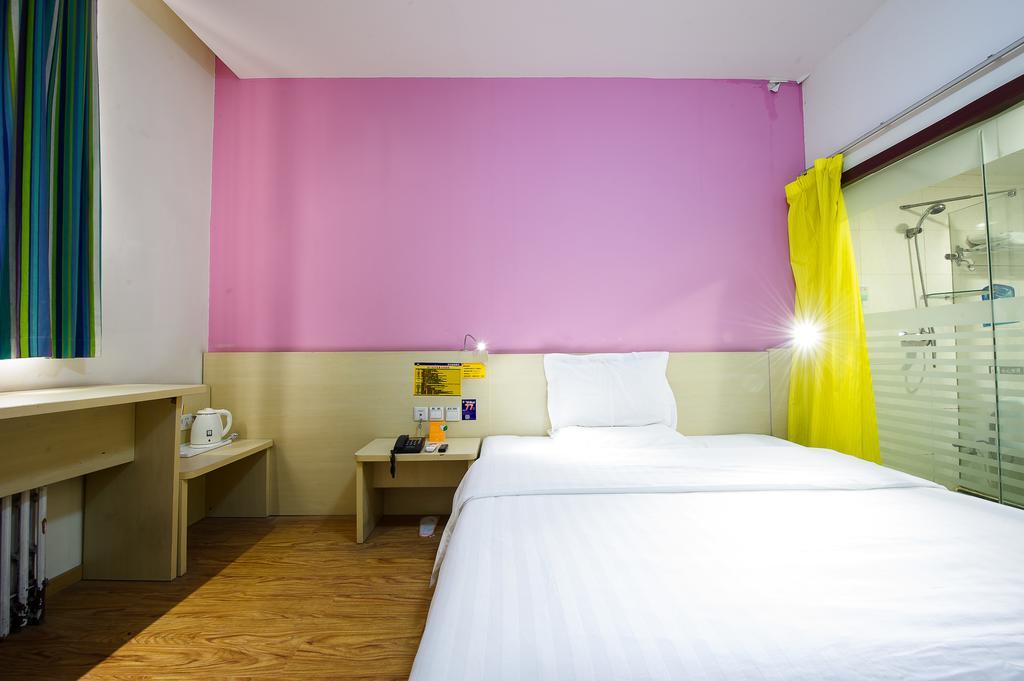 7Days Inn Foshan Zumiao Baihua Plaza Ruang foto