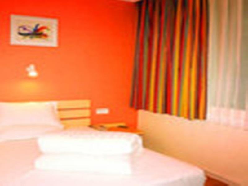 7Days Inn Foshan Zumiao Baihua Plaza Bagian luar foto